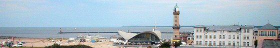 Blick von Rostock-Warnemünde auf die Ostsee